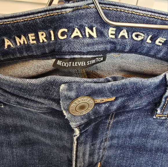 AMERICAN EAGLE Next Level Super High Rise Jegging Distressed Blue Jeans Women 4R - Picture 6 of 11